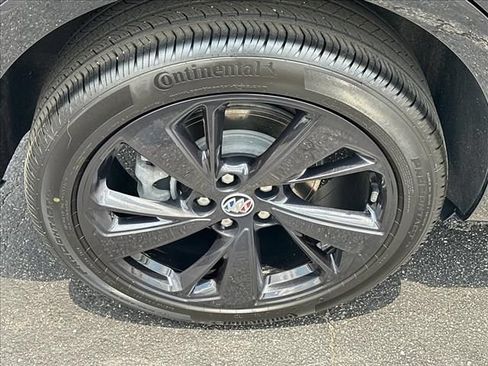 Certified 2023 Buick Envision Essence w/ Technology Package I AWD/4WD image 36