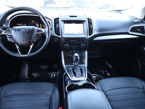 Used 2018 Ford Edge SEL FWD image 20