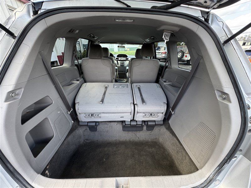 Used 2014 Honda Odyssey LX image 12