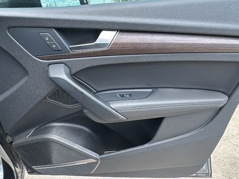 Used 2024 Audi Q5 2.0T Prestige w/ Prestige Package image 30