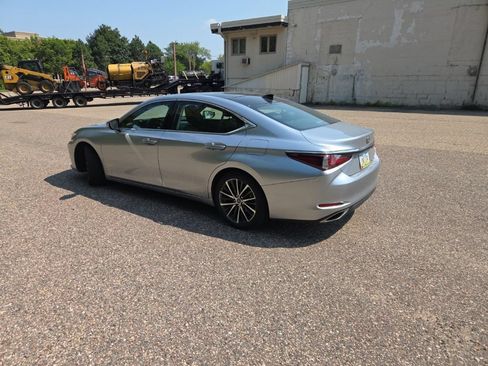 Used 2023 Lexus ES 350 w/ Premium Package FWD image 8
