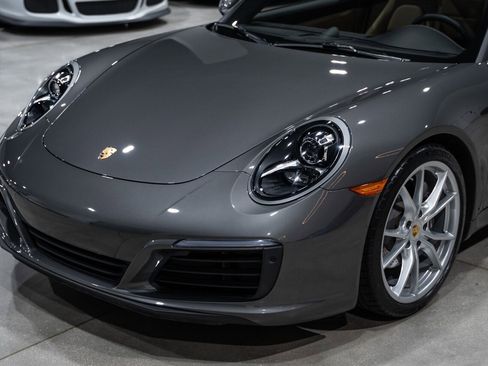 Used 2018 Porsche 911 Carrera RWD image 11