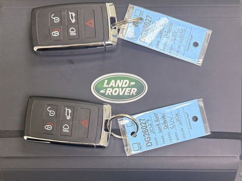 Used 2023 Land Rover Defender 130 SE image 50