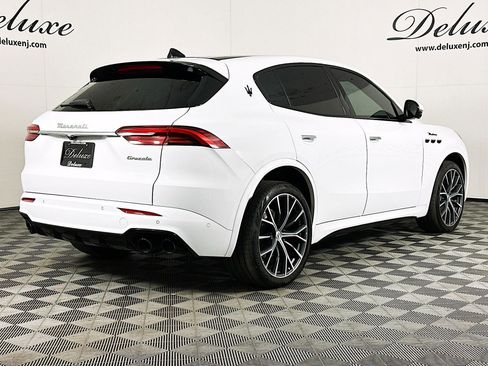 Used 2023 Maserati Grecale Modena image 6