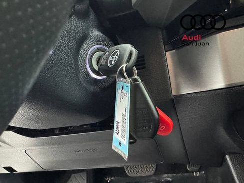 Used 2017 Toyota Tacoma SR5 w/ Tow Package RWD image 31