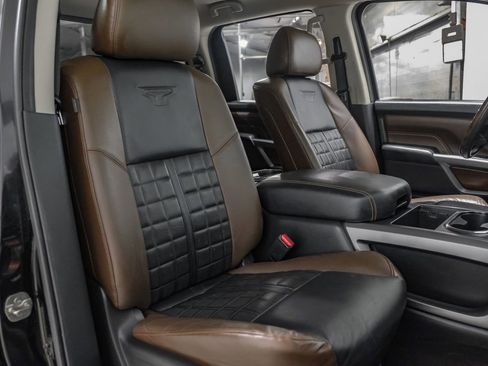 Used 2016 Nissan Titan Platinum Reserve AWD/4WD image 32