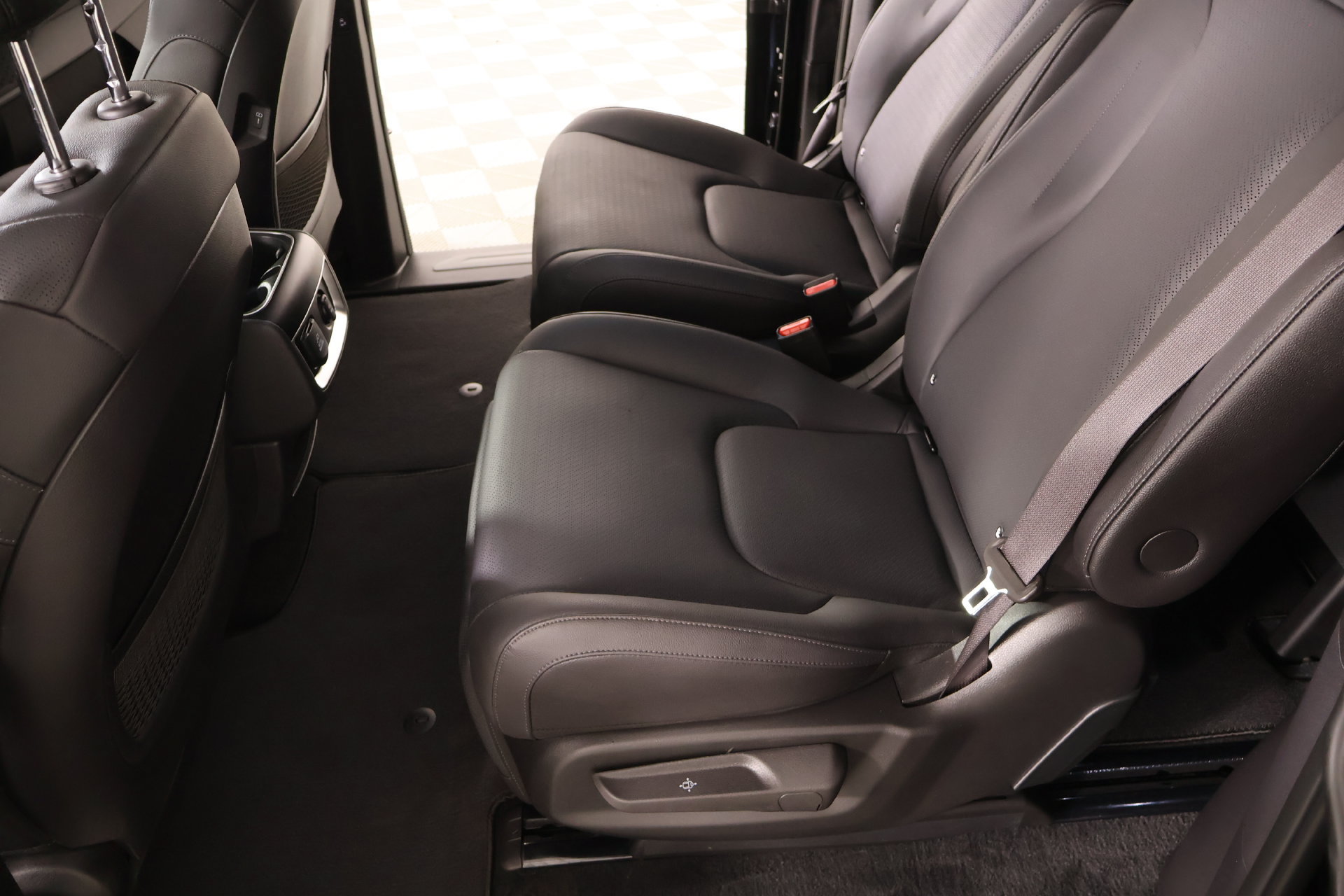 Used 2026 Kia Carnival SX Prestige FWD image 13