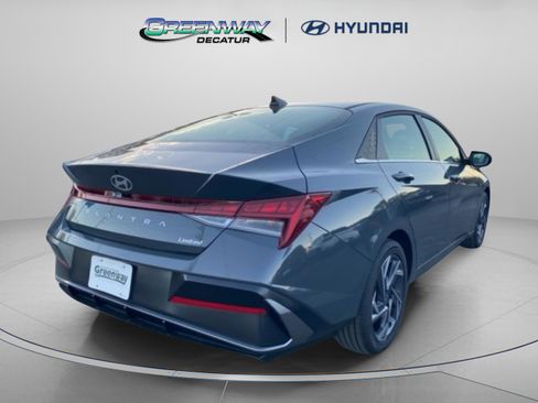 New 2026 Hyundai Elantra Limited image 8
