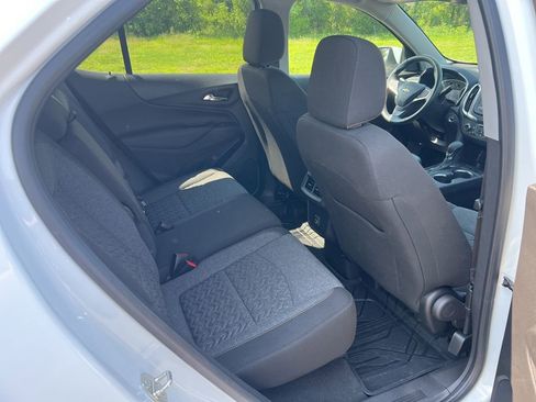Certified 2023 Chevrolet Equinox LT AWD/4WD image 11