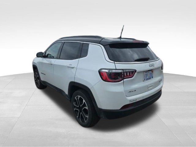 Used 2023 Jeep Compass Limited AWD/4WD image 3