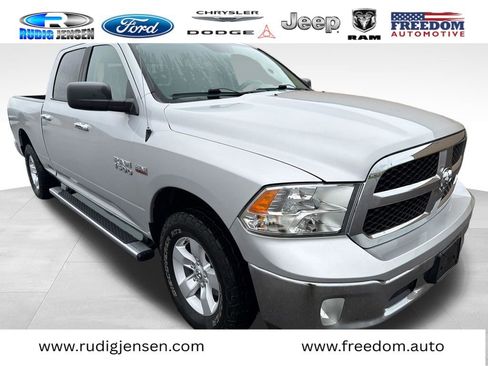 Used 2017 RAM 1500 Classic SLT AWD/4WD image 7