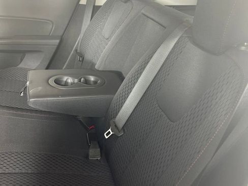 Used 2014 GMC Terrain SLE image 17