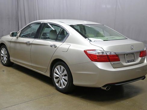 Used 2013 Honda Accord EX-L image 17
