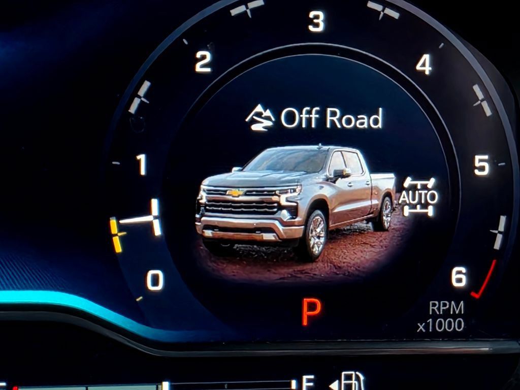 Used 2023 Chevrolet Silverado 1500 LTZ AWD/4WD image 42