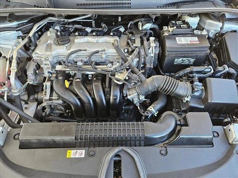 Used 2021 Toyota Corolla LE image 22