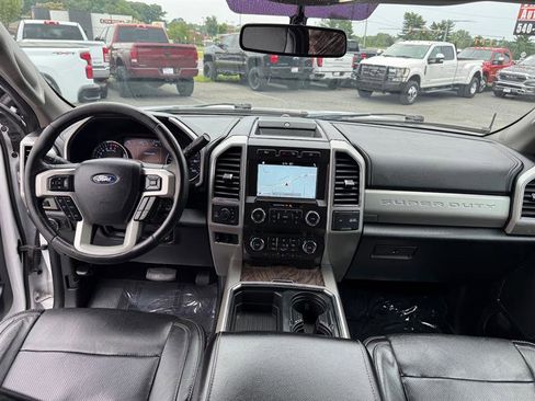 Used 2019 Ford F250 Lariat w/ Lariat Value Package image 21
