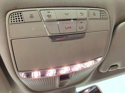 Used 2020 Mercedes-Benz C 300 Sedan image 29