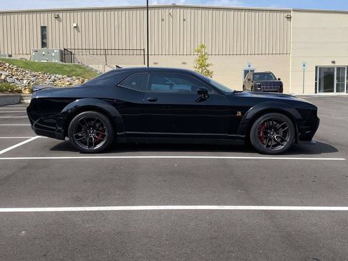 Used 2021 Dodge Challenger R/T Scat Pack RWD image 2