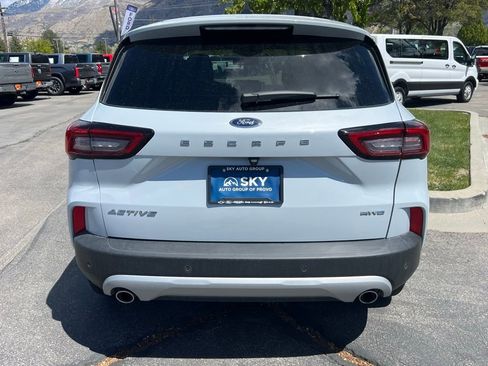 Used 2025 Ford Escape Active w/ Tech Pack #1 AWD/4WD image 10
