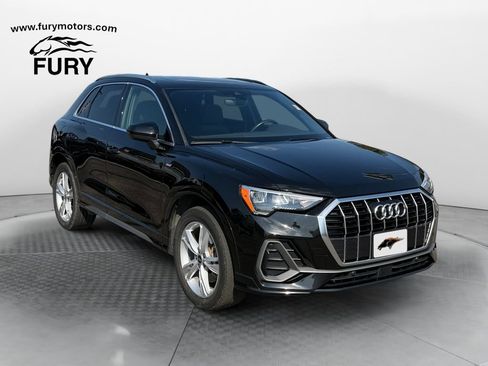 Used 2021 Audi Q3 2.0T Premium w/ Convenience Package AWD/4WD image 1