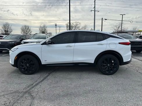 Used 2025 Buick Envista Sport Touring w/ Convenience I Package image 4