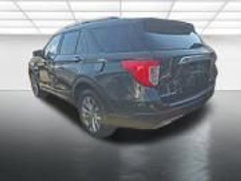 Used 2022 Ford Explorer Limited w/ Equipment Group 301A AWD/4WD image 15