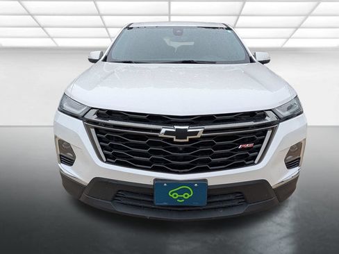 Used 2023 Chevrolet Traverse RS w/ LPO, Floor Liner Package FWD image 2