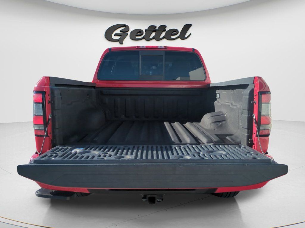 Certified 2022 Nissan Frontier SV w/ Technology Package RWD image 9