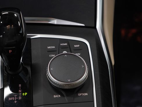 Used 2021 BMW 330i xDrive Sedan image 18