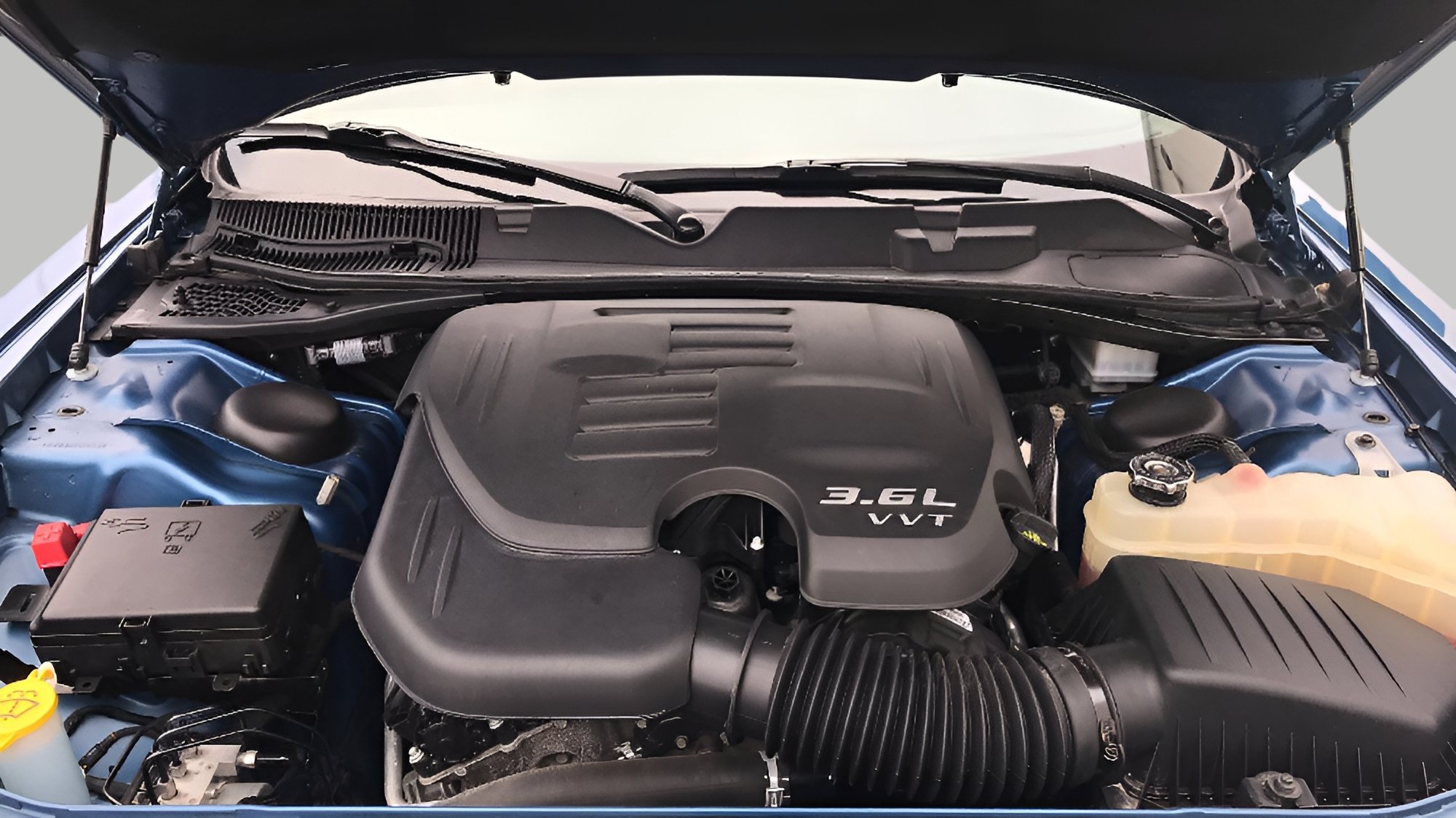 Used 2023 Dodge Challenger GT w/ Blacktop Package AWD/4WD image 9