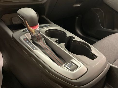Used 2024 Chevrolet Trax RS FWD image 22