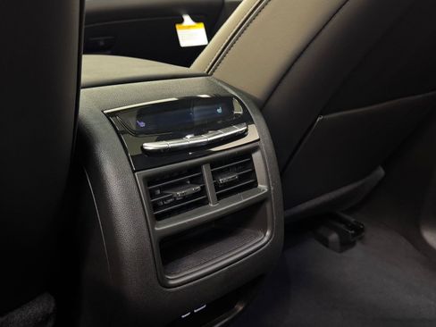 New 2026 Cadillac XT5 Premium Luxury w/ Driver Assist Package image 39