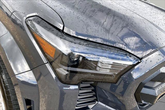 Certified 2026 Toyota Tacoma SR5 AWD/4WD image 29