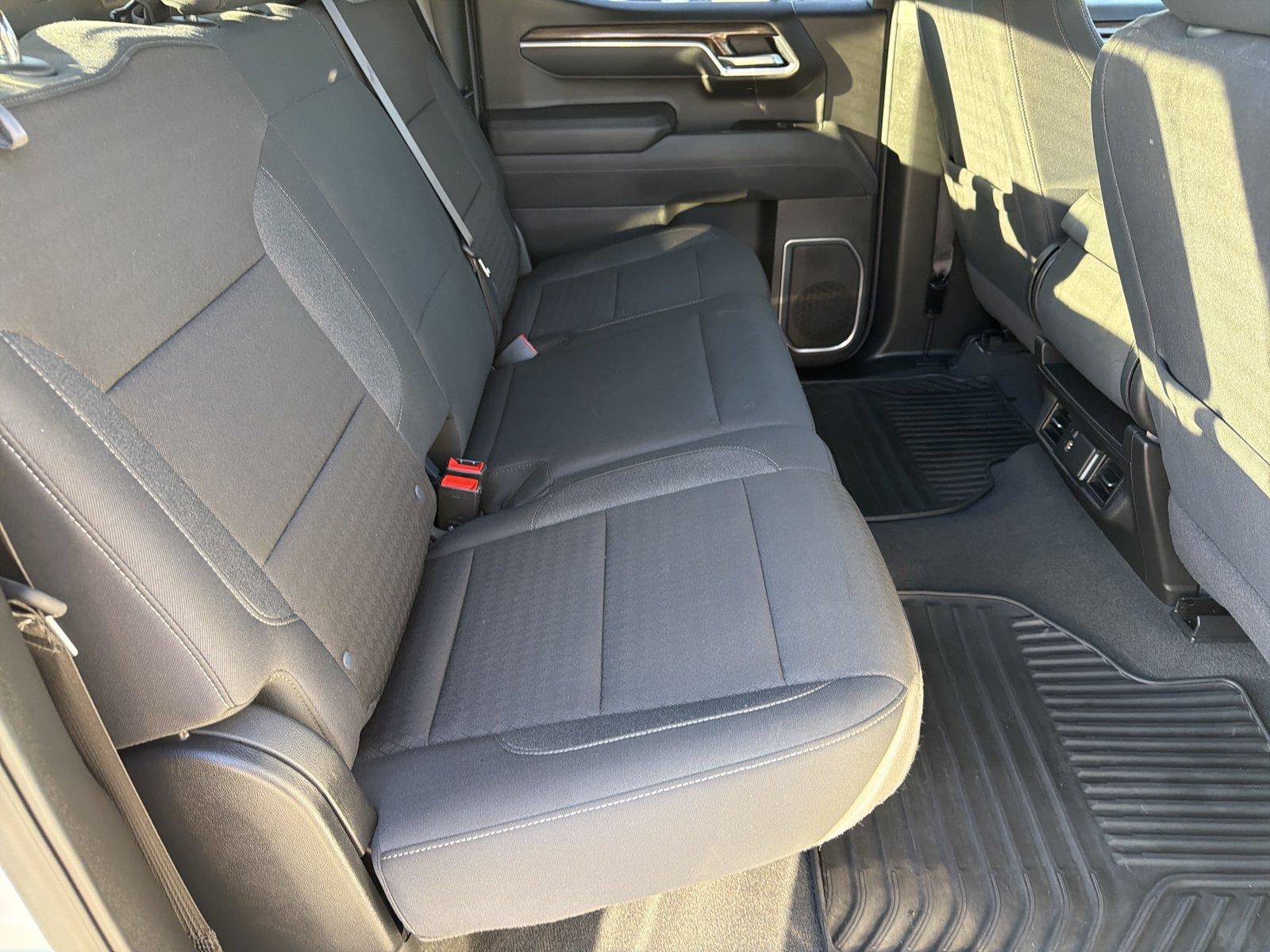 Used 2025 Chevrolet Silverado 1500 LT AWD/4WD image 14