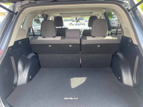 Used 2015 Toyota RAV4 XLE AWD/4WD image 23