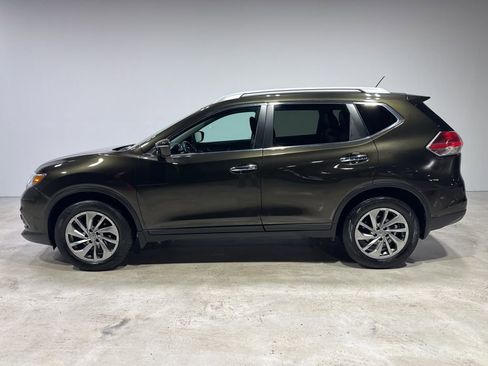 Used 2015 Nissan Rogue SL w/ SL Premium Package image 4