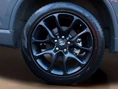 Used 2025 Dodge Durango GT AWD/4WD image 46