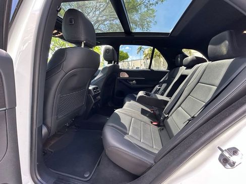 Used 2022 Mercedes-Benz GLE 350 4MATIC w/ Premium Package image 57
