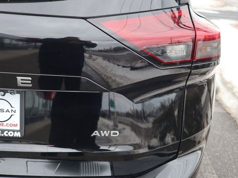 Certified 2025 Nissan Rogue SV AWD/4WD image 33