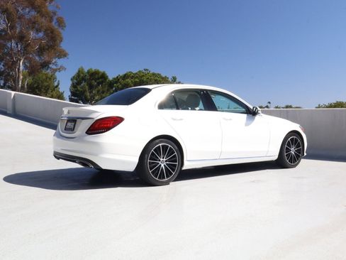 Used 2019 Mercedes-Benz C 300 Sedan image 8