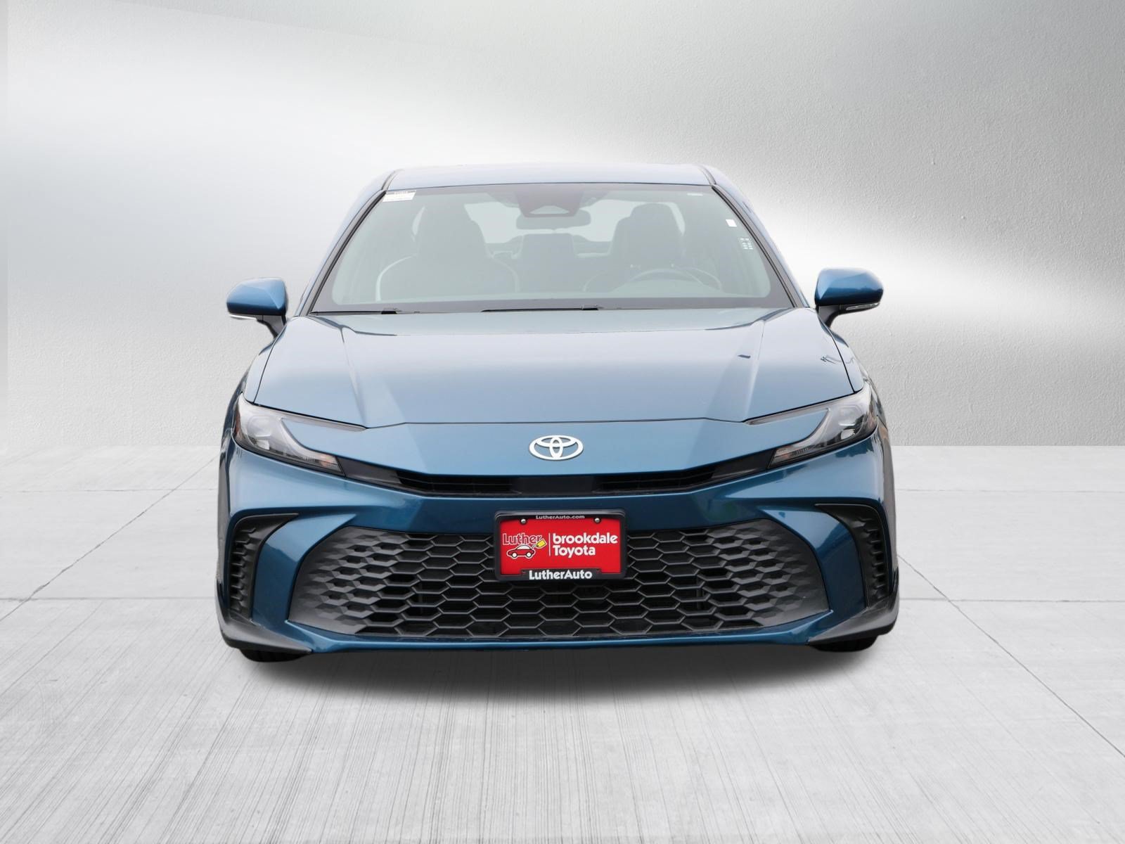 Certified 2025 Toyota Camry SE FWD image 2