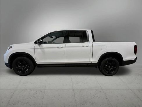 New 2026 Honda Ridgeline Black Edition image 2