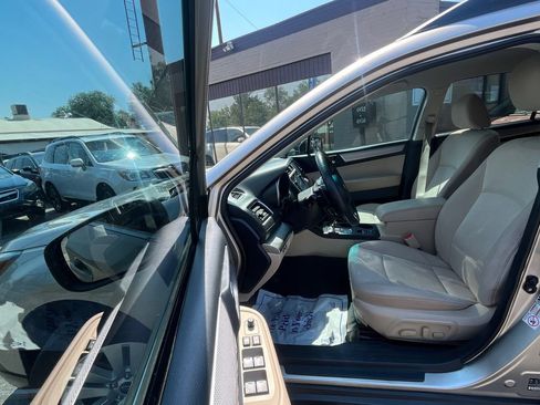 Used 2018 Subaru Outback 2.5i Premium AWD/4WD image 18