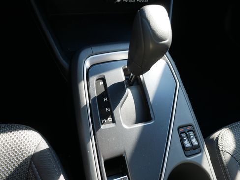 Used 2024 Subaru Crosstrek 2.0i Premium image 24