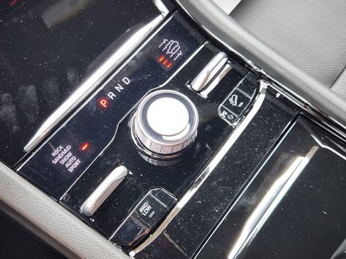 New 2025 Jeep Grand Cherokee Overland w/ Luxury Tech Group IV image 21