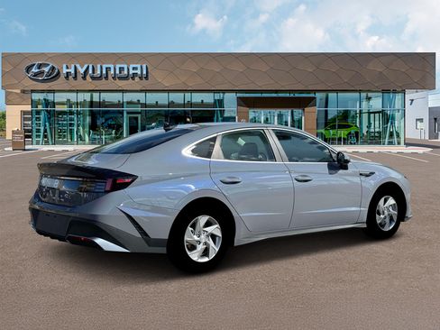 New 2026 Hyundai Sonata SE FWD image 7