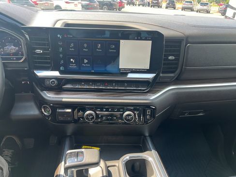 Used 2024 Chevrolet Silverado 1500 RST w/ Z71 Off-Road Package AWD/4WD image 20