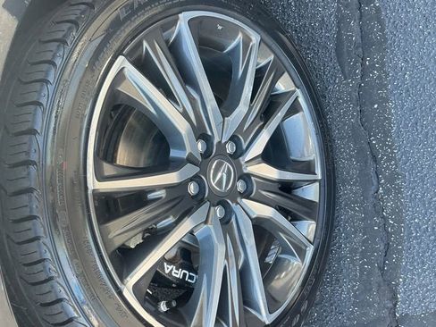 Used 2018 Acura RLX Sport Hybrid w/ Advance Pkg AWD/4WD image 22