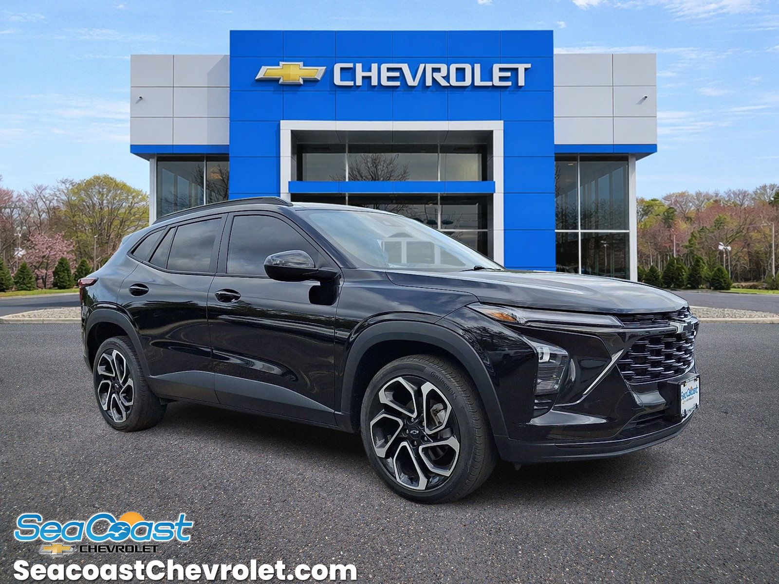 Used 2024 Chevrolet Trax RS w/ Driver Confidence Package FWD image 1