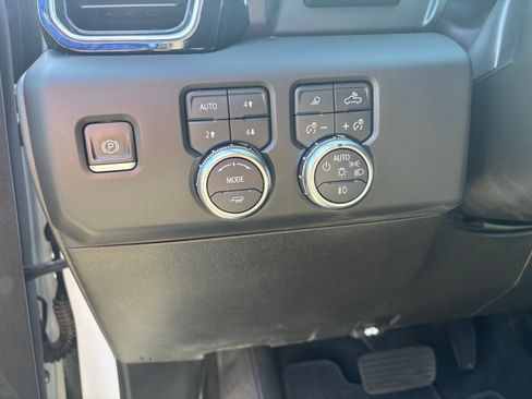 Used 2024 GMC Sierra 1500 Denali w/ Denali Reserve Package image 11